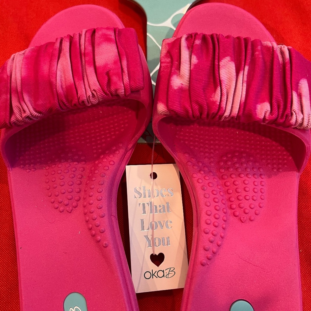 Oka-B Women's Slide Sandals (NWT)